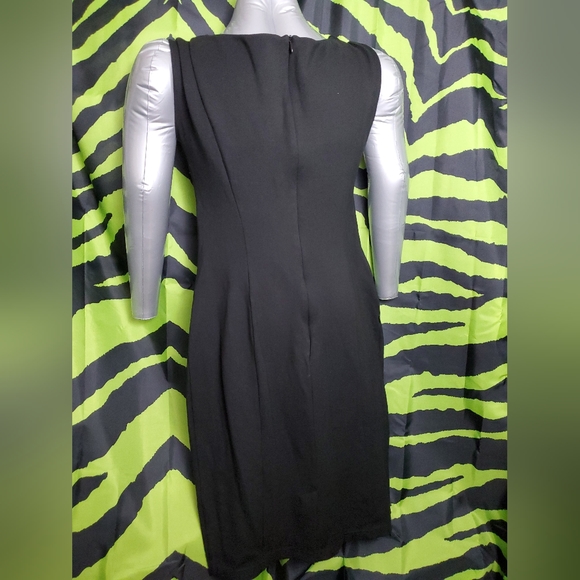 Betabrand BeautiFULL dress. Black. Side pocket. Size Large - Picture 4 of 7